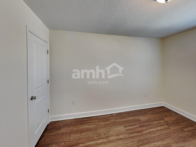 Building Photo - 4742 Reisswood Loop