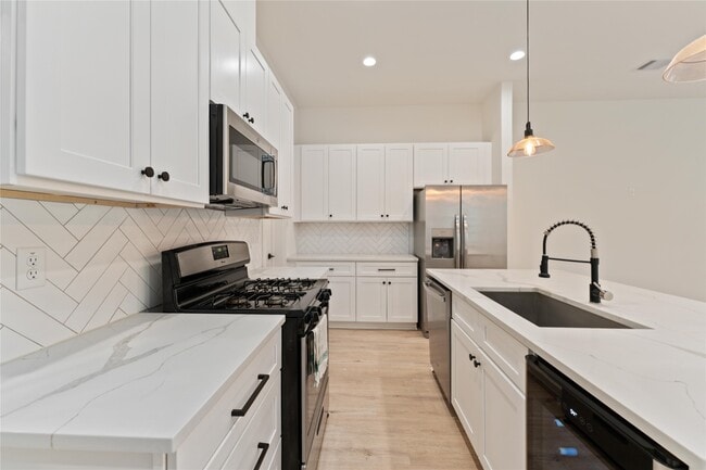 Building Photo - 4109 Hare St