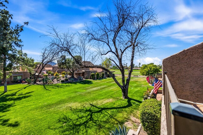 Building Photo - 7340 N Vía Camello Del Norte