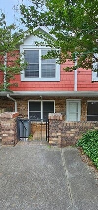 Building Photo - 307 Adair St