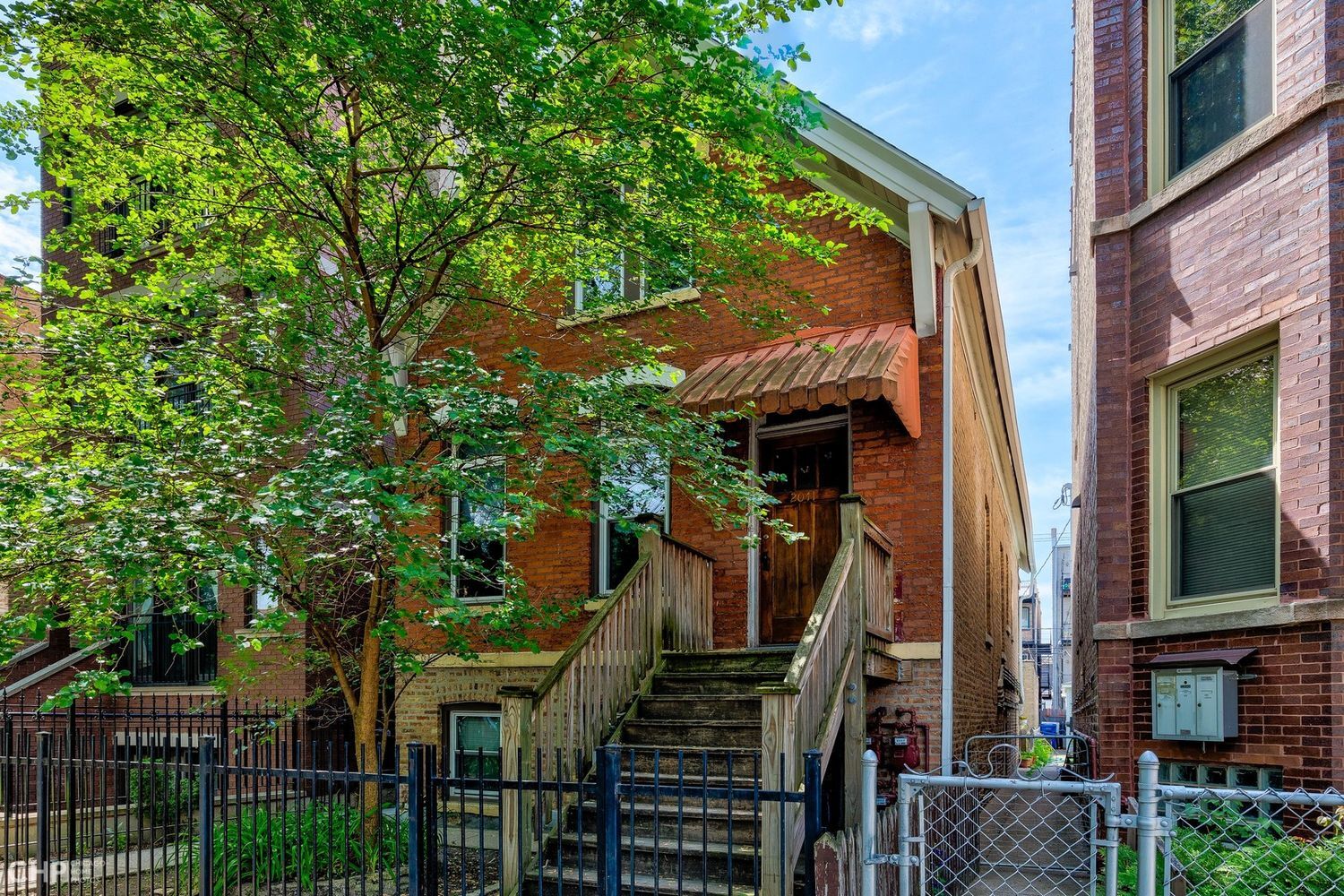 Building Photo - 2041 W Rice St