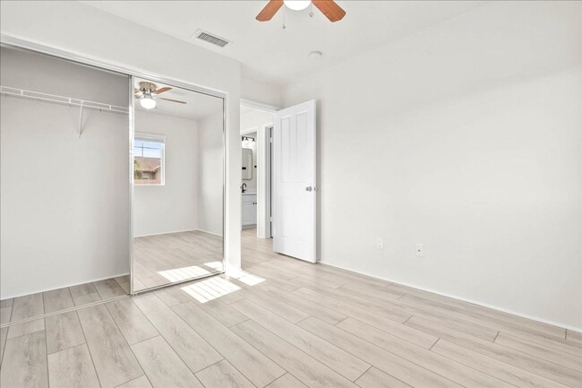 Building Photo - Townhomes at Fairways Edge