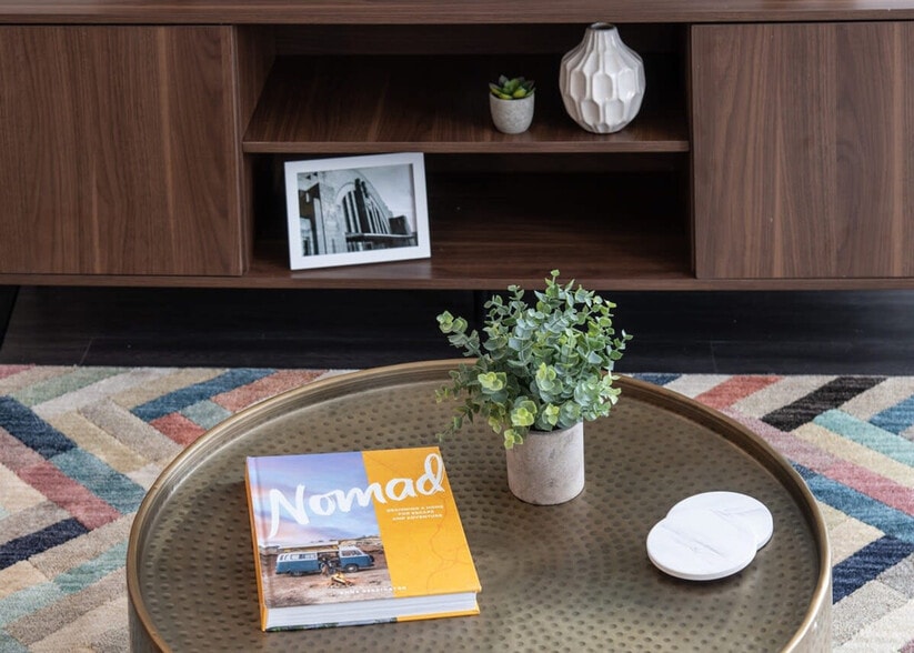 Building Photo - 228 Pike St