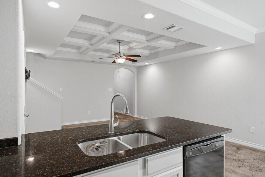 Building Photo - 16906 Spirit Brk