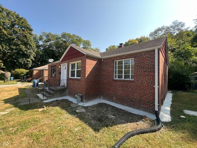 Building Photo - 77 W Westfield Blvd