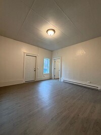 Building Photo - 219 Randall St