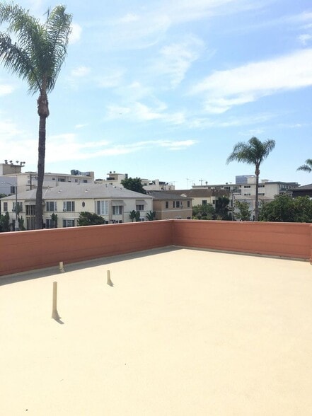 patio - 8333 W 1st St