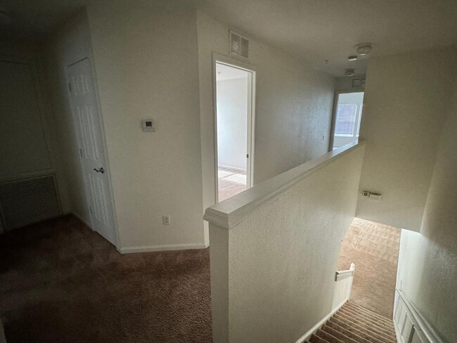 Building Photo - Fabulous 3/2.5 Townhouse located in The Vistas at Stonebridge Commons