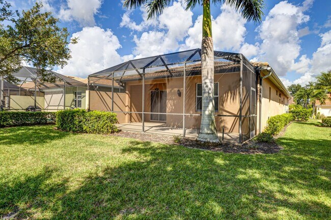 Building Photo - ** TUSCANY COVE ** 2 BED + DEN / 2 BATH / 2 CAR GARAGE - AMAZING LAKE VIEW! - ANNUAL RENTAL