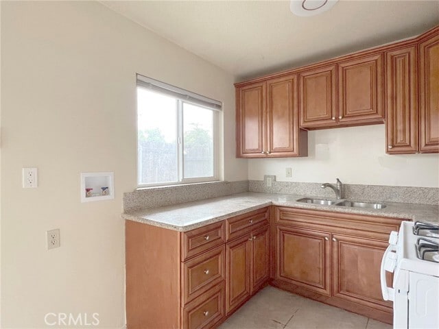 Primary Photo - 284 N Palm Ave