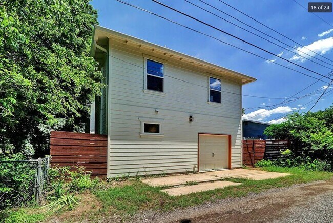 Building Photo - 4718 Depew Ave