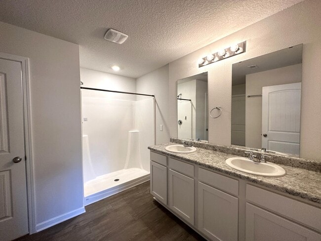 Building Photo - 3481 Sparco Dr