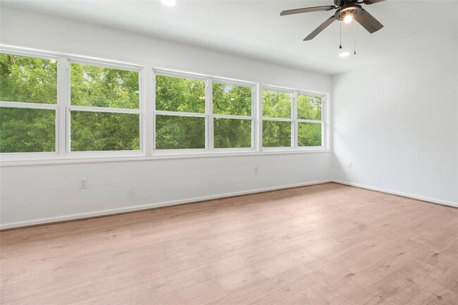 Building Photo - 3119 Avenue H