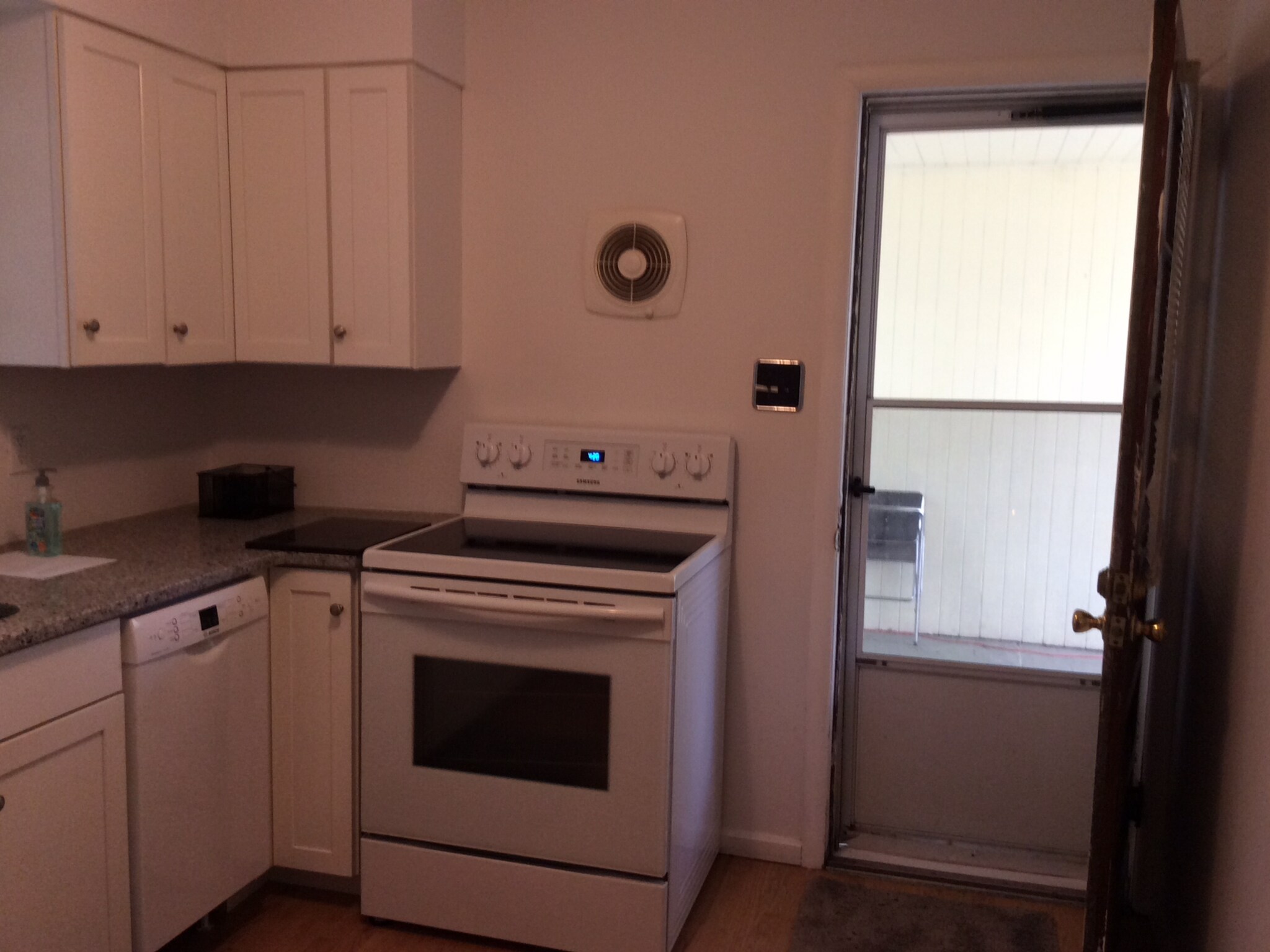 new stove - 612 4th Ave