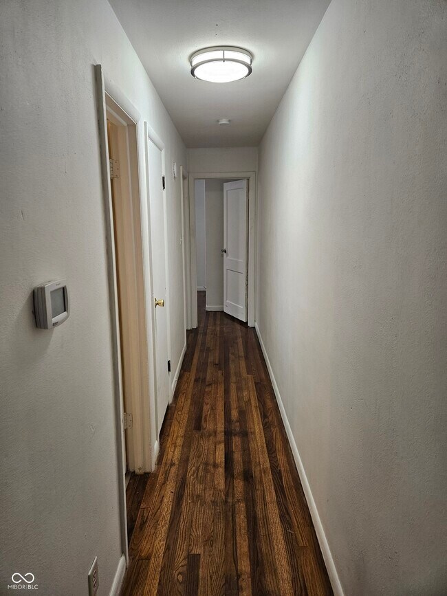 Building Photo - 2036 Calhoun St