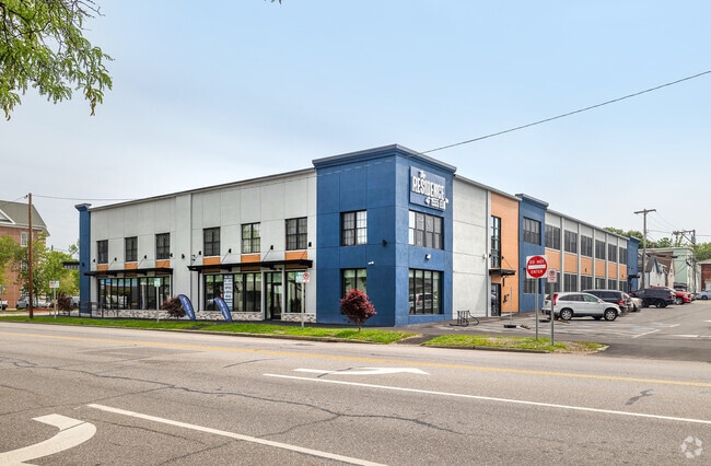 Building Photo - The Residence at 1555 Elm