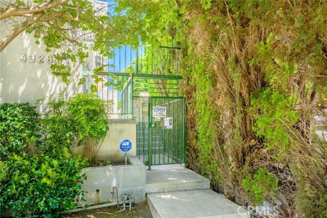 Building Photo - 4328 Whitsett Ave