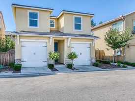 Building Photo - 1304 Royalty Way
