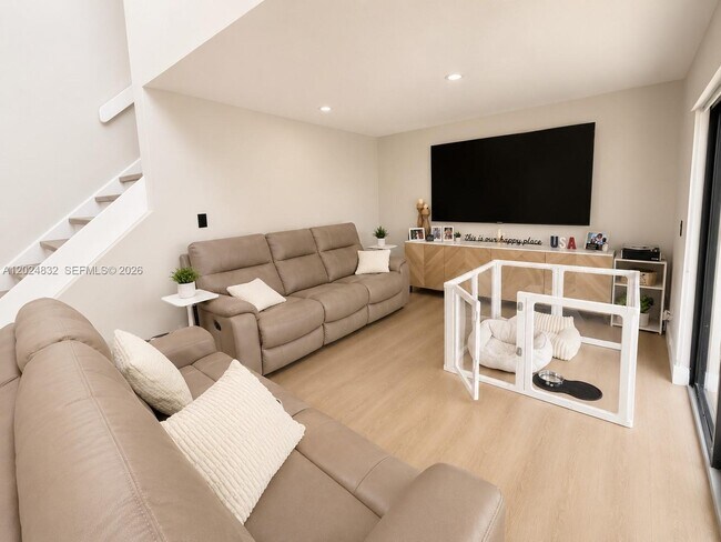 Building Photo - 6538 NW 170th Ln