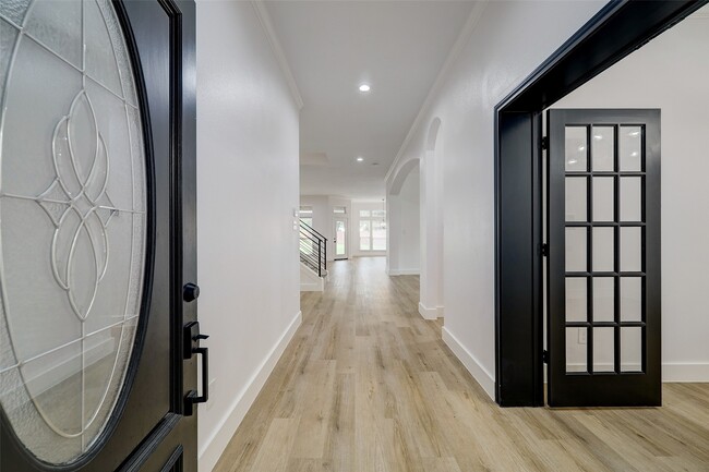 Building Photo - 3550 Urban Woods Trail