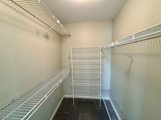 Building Photo - MOVE IN SPECIAL-Luxury in the heart of Madison with a 2 car garage