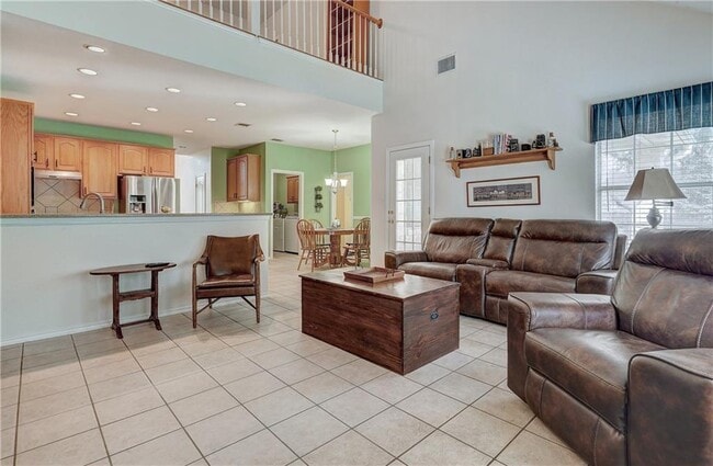 Building Photo - 1711 Fall Creek Dr