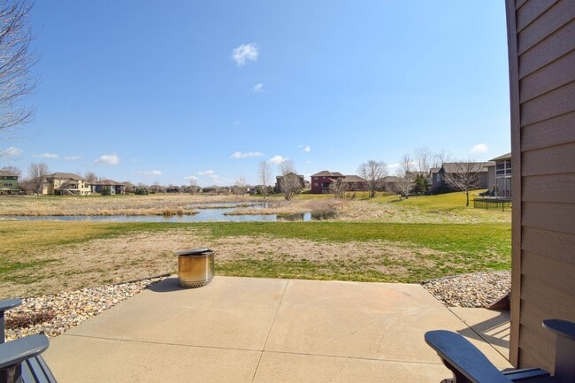 Building Photo - 2204 S Silverthorne Ave