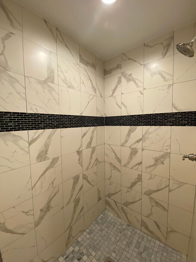 Building Photo - Custom Home - Desirable SW Ocala neighborhood 3/2/2 ** Wont Last**