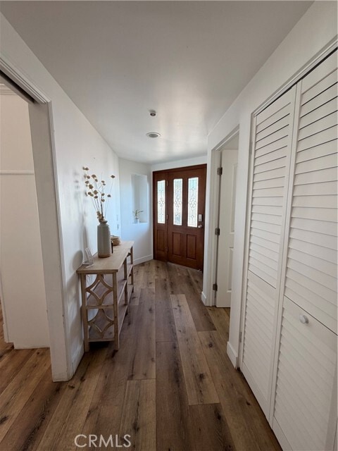 Building Photo - 3221 E Curry St