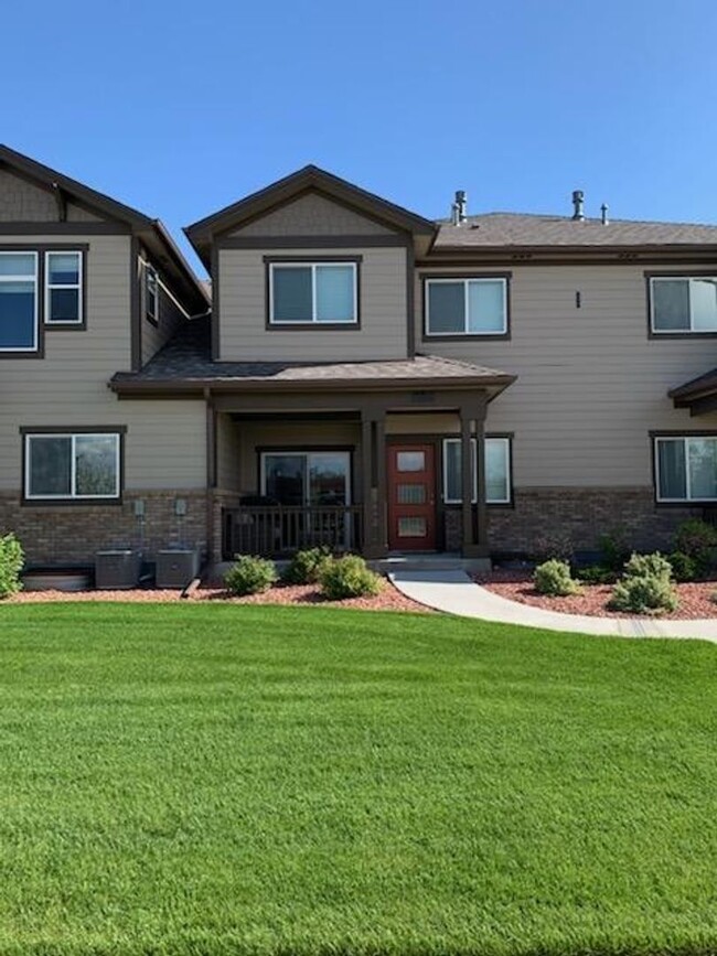 Building Photo - 2 Bed 2.5 Bath Condo in Mid-Fort Collins!