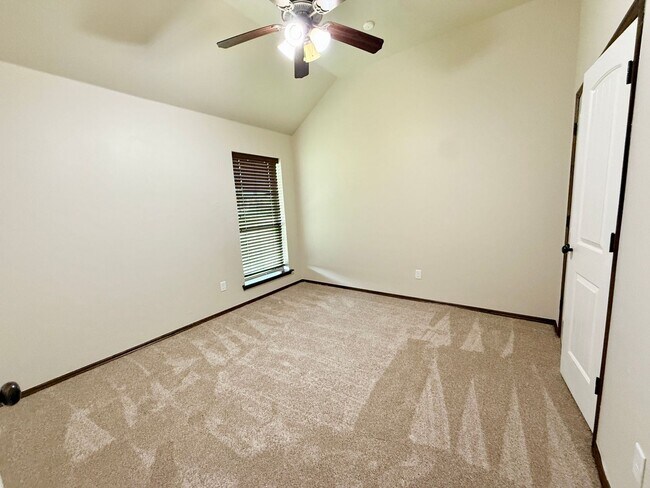 Building Photo - 4321 Carrington Ct