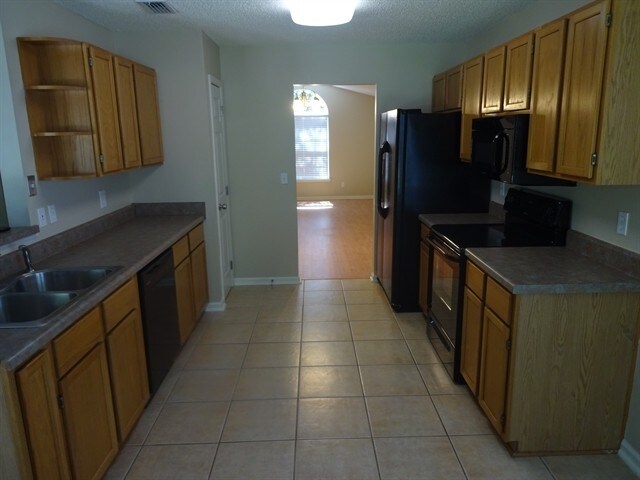 Building Photo - 785 Port Wine Ln