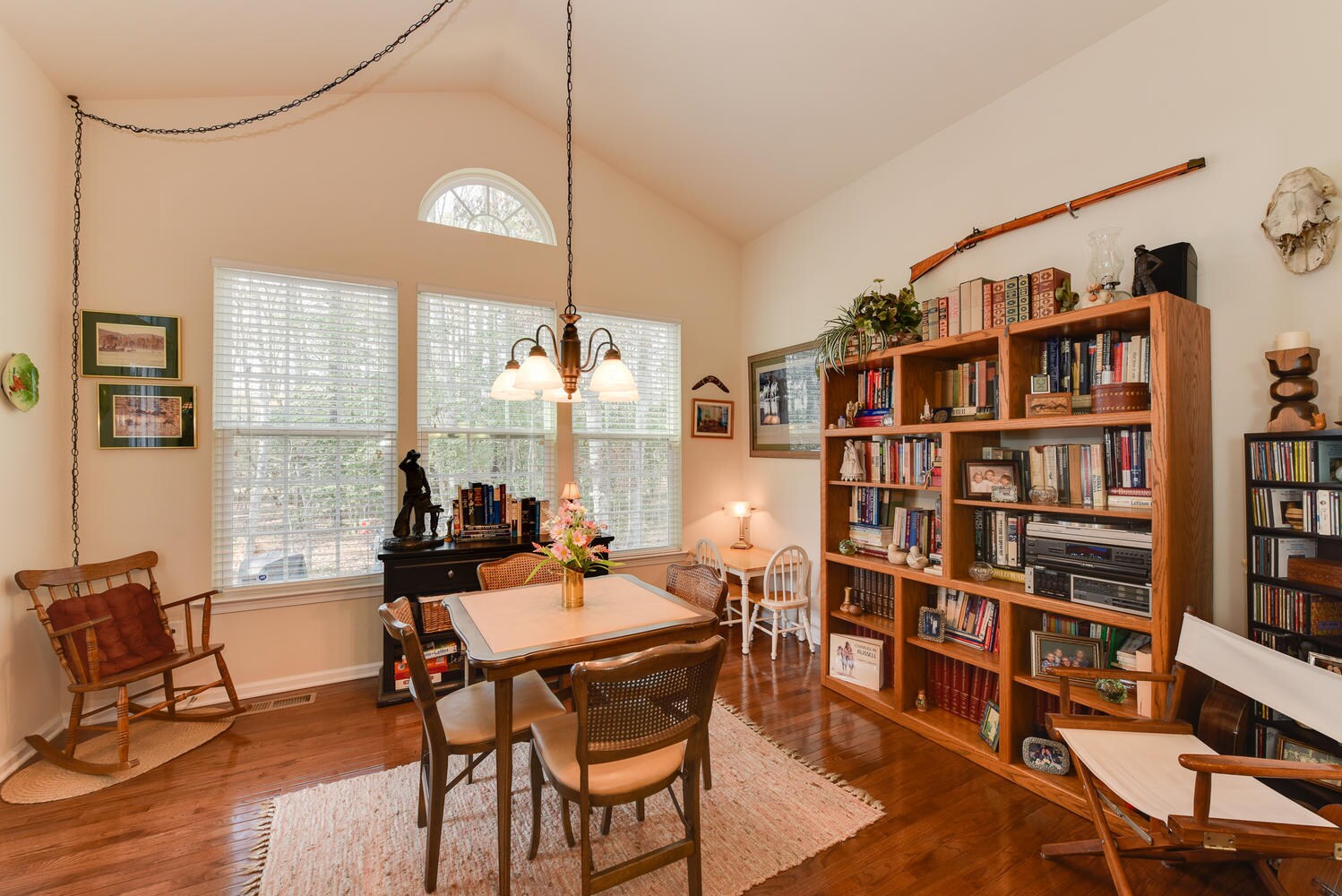 Building Photo - 13318 Beacon Hill Way