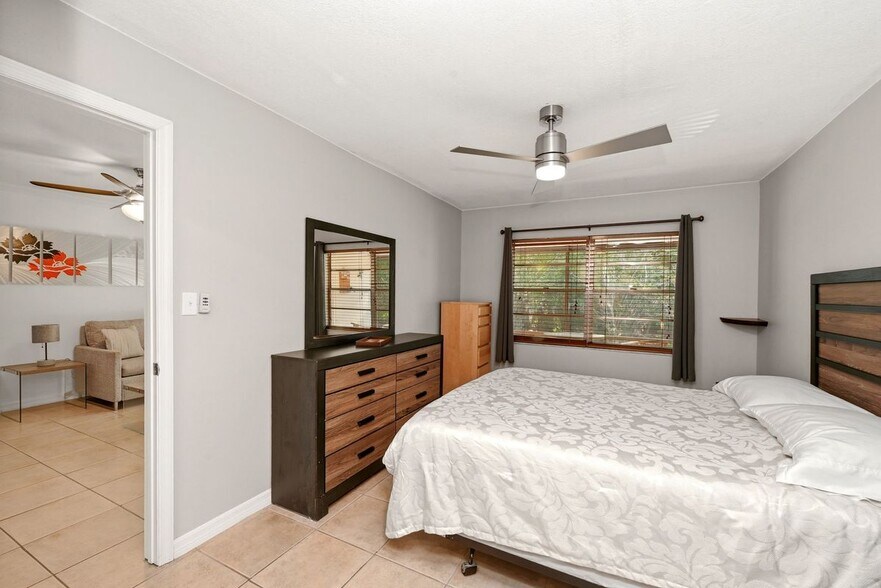 Building Photo - 4410 Bar Harbor Dr