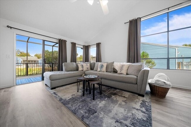 Building Photo - 2925 N Rivers Edge Blvd