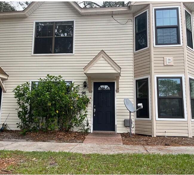 Building Photo - 2302 S Maki Rd