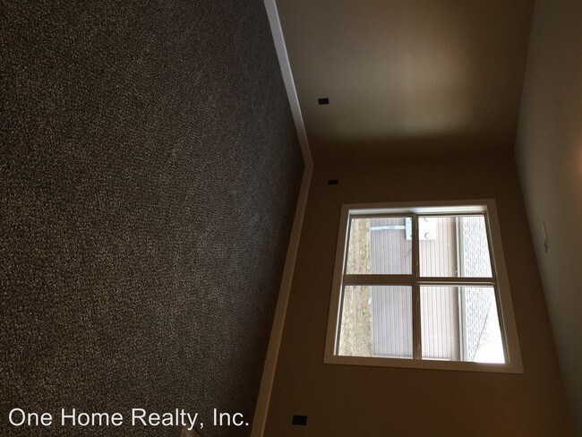 Building Photo - 6119-6121 Pinto Ln