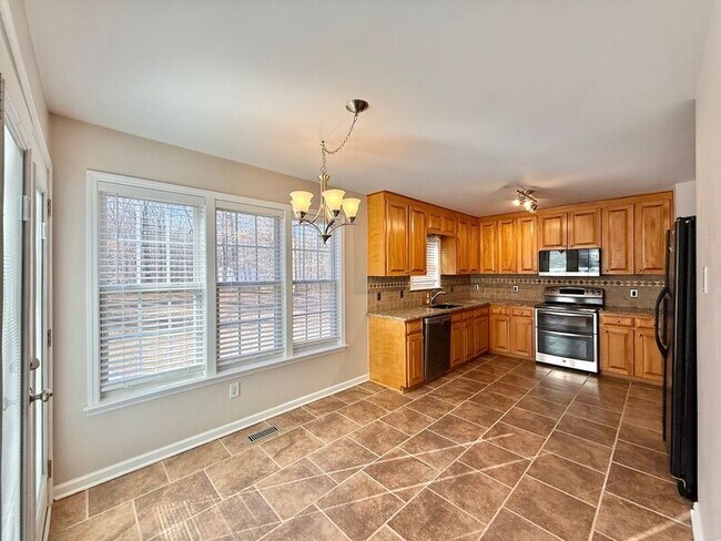 Building Photo - 3001 Eric St