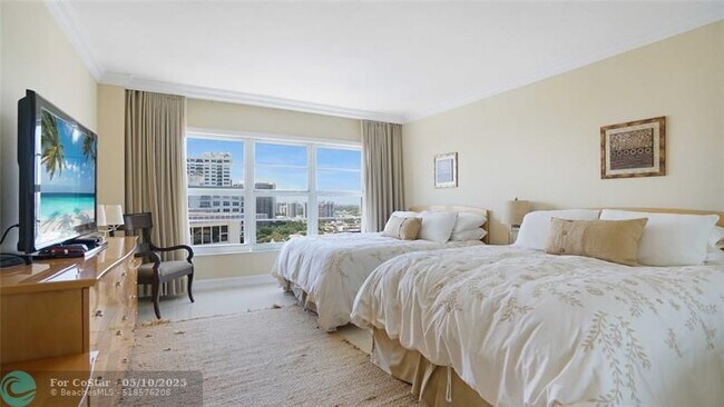 Building Photo - 3750 Galt Ocean Dr