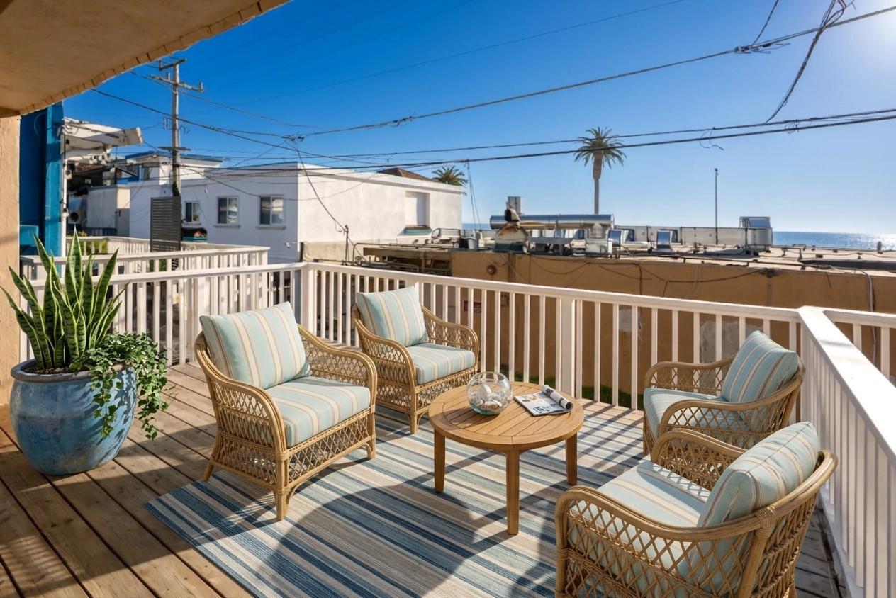 Building Photo - 116 Marina Ave