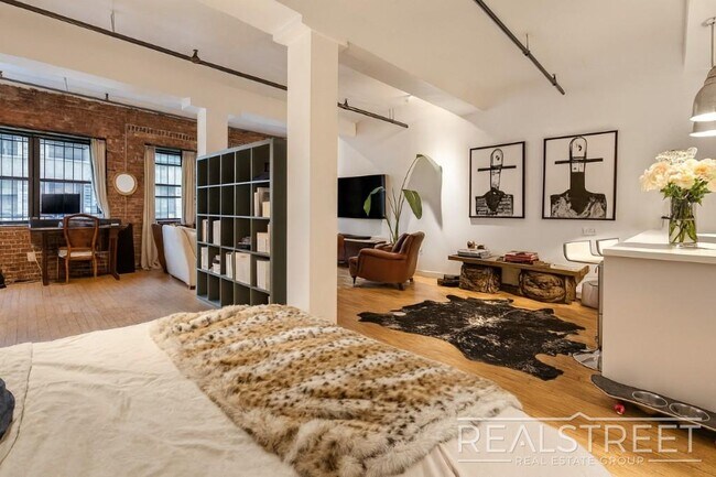 Floorplan - 337 Kent Avenue