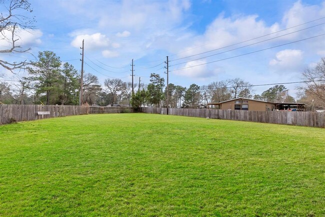 Building Photo - 16415 Towering Oaks Trail