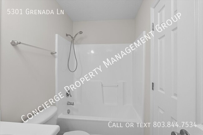 Building Photo - 5301 Grenada Ln