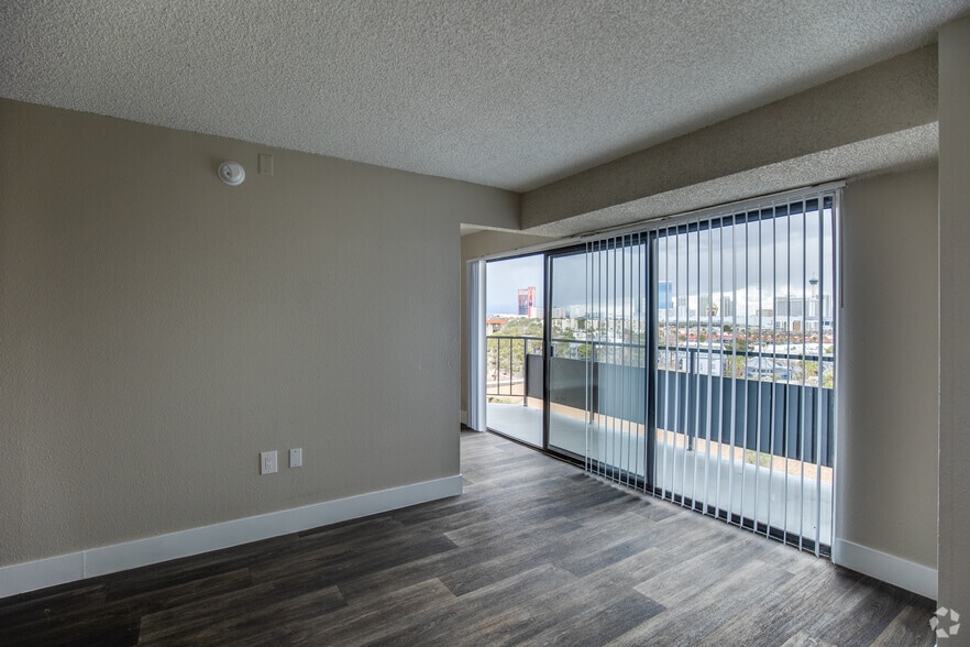 1 BR, 1 BA - 600 SF; Kensington - Prime Apartments