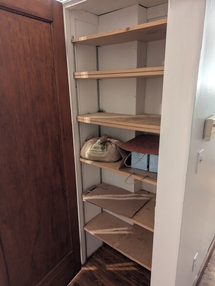 pantry - 8 Charles Ave
