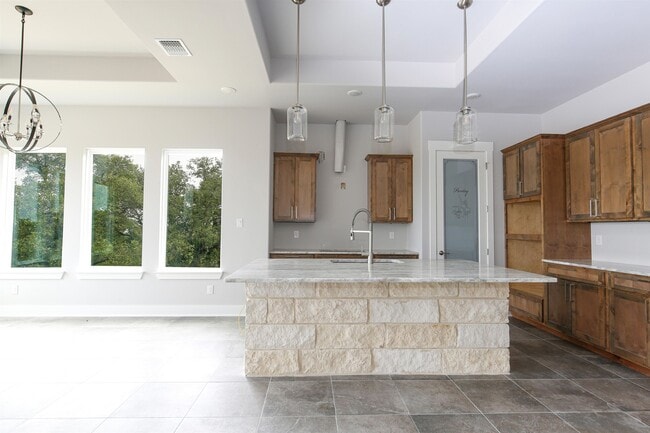 Building Photo - 1314 Clayton Nolen Dr