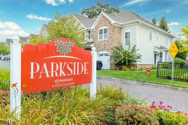 Building Photo - 52 Parkside Dr