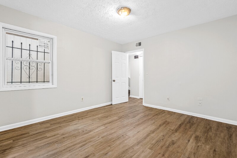 Building Photo - 3451 Cobbs Ferry Dr