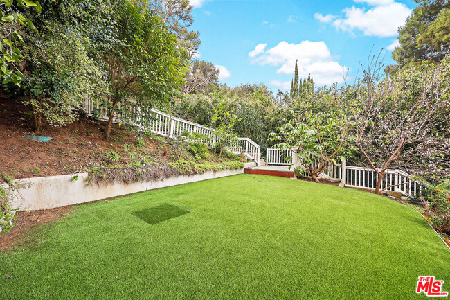 Building Photo - 11423 Sunshine Terrace