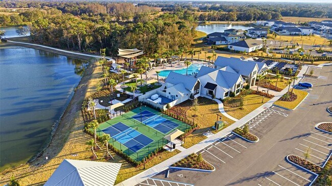 Building Photo - 6962 Jared Oaks Dr